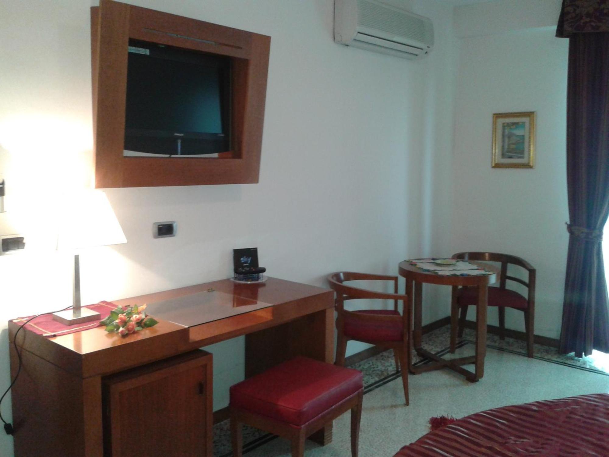 Hotel Nappo San Marzano sul Sarno 객실 사진